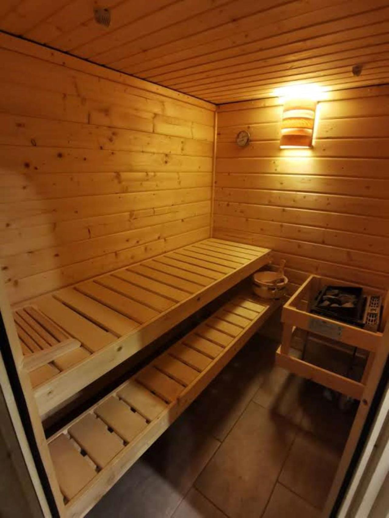 Apartment Bei Der Palme Mit Sauna Moeglichkeit デュッセルドルフ エクステリア 写真